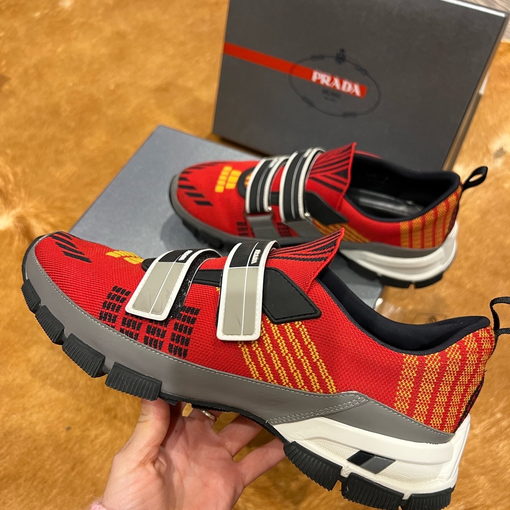 Men’s Prada Calzature Uomo sneaker with Velcro, size UK 7 (US 8)